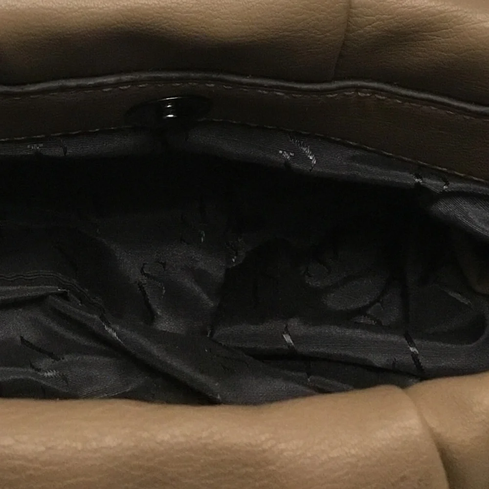 Simply Vera Vera Wang this pocketbook